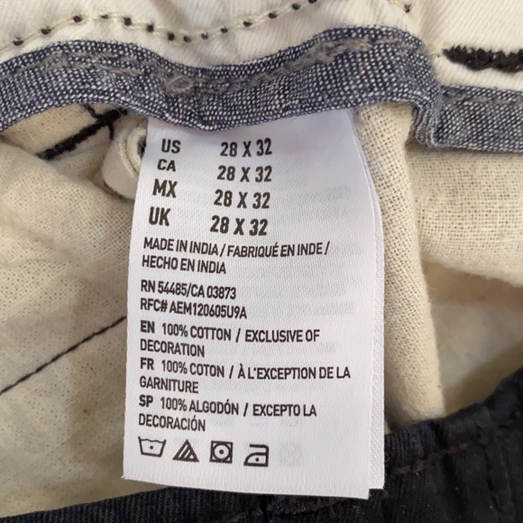 American Eagle Men Original Straight Black Chinos. - Picture 4 of 4